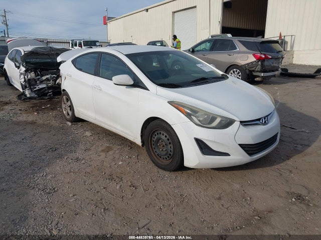 Salvage Hyundai ELANTRA Image