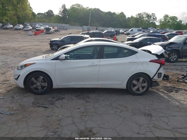 Hyundai ELANTRA Se
