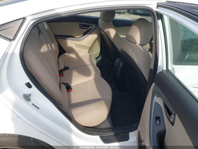 Hyundai ELANTRA Se