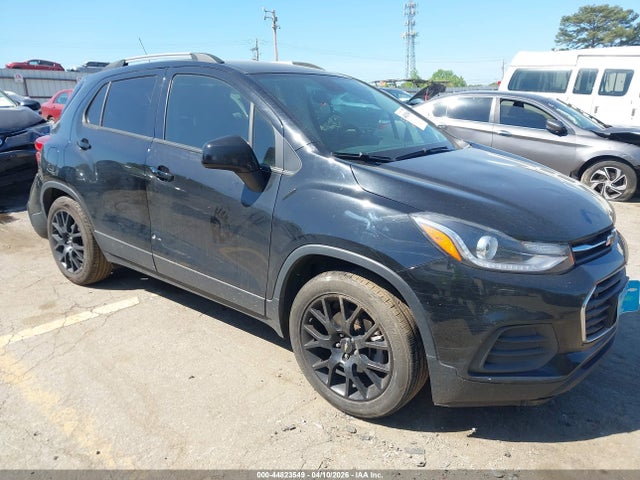 Salvage Chevrolet Trax Image