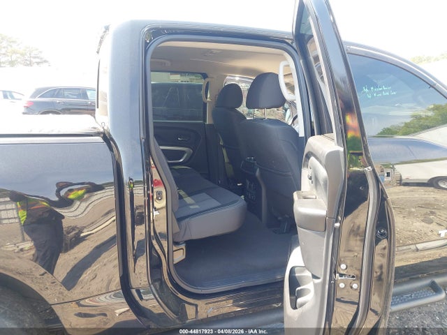 Nissan Titan Sv 4x2