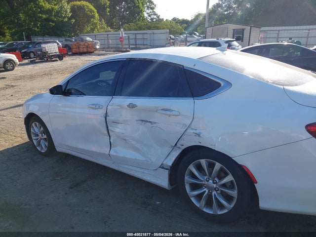 Chrysler 200 C