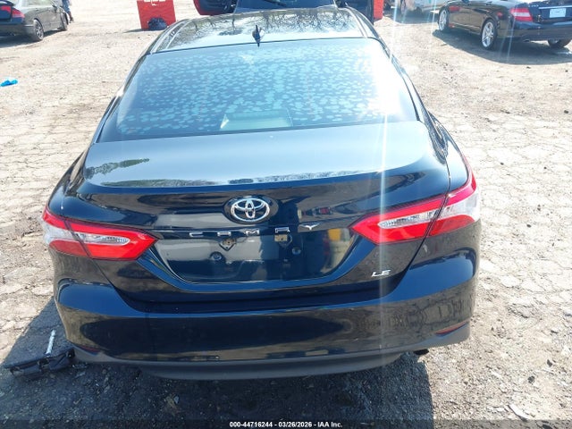 Toyota Camry Le