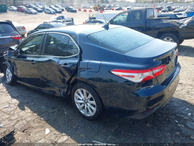 Toyota Camry Le