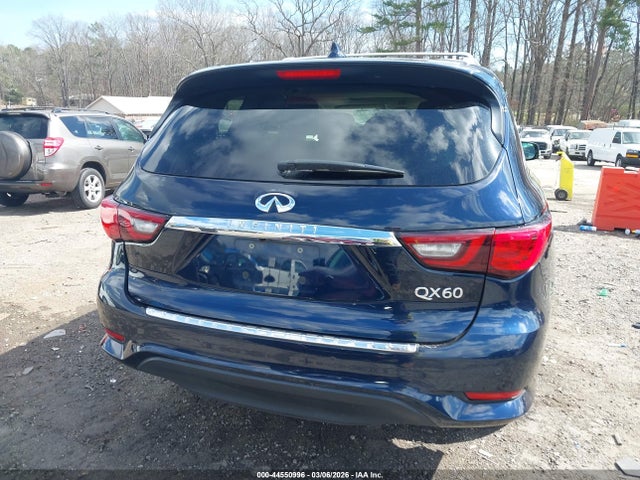 INFINITI Qx Luxe