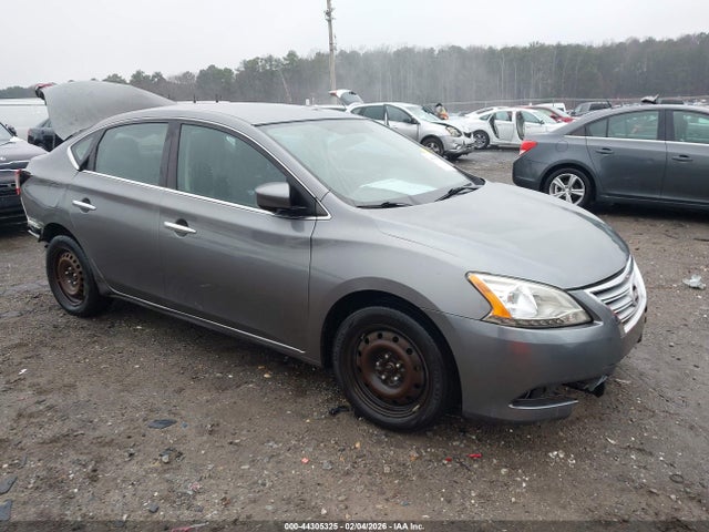 Salvage Nissan Sentra Image
