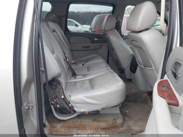 Chevrolet Suburban 1500 Lt