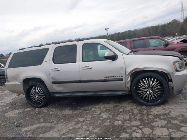 Chevrolet Suburban 1500 Lt
