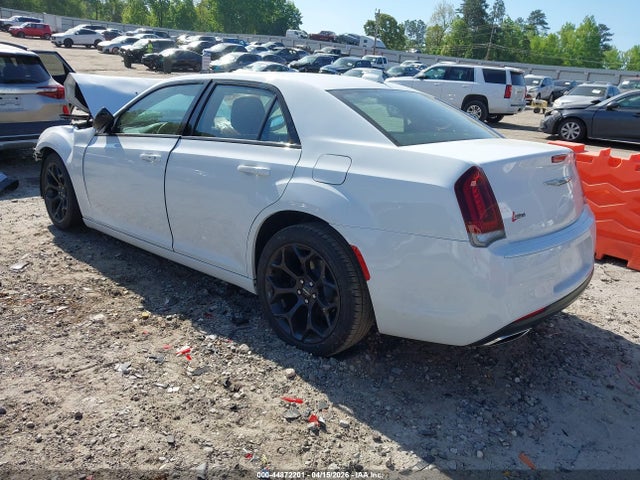 Chrysler 300 Touring