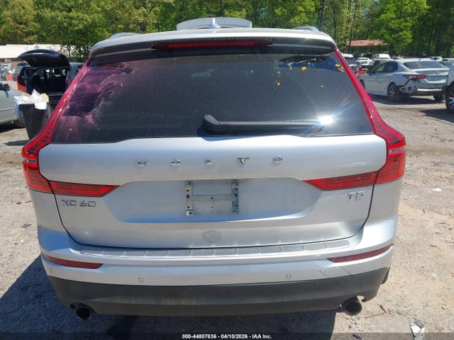 Volvo XC60 T5 Momentum