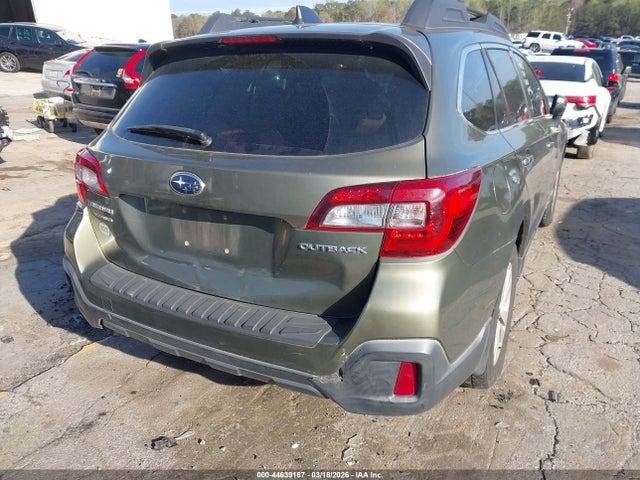 Subaru Outback 2.5i Premium