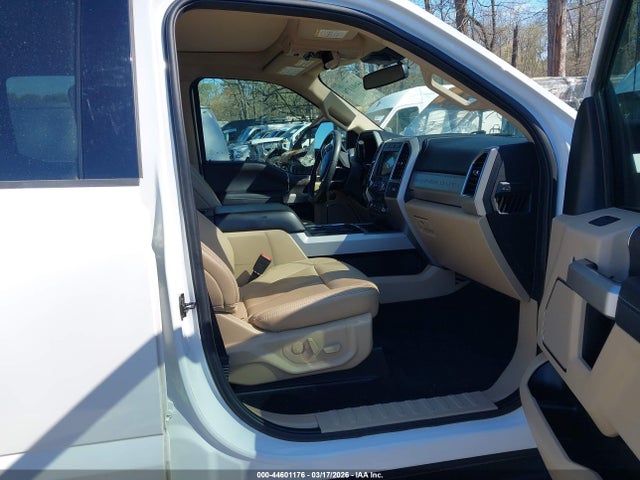 Ford F-350 Lariat