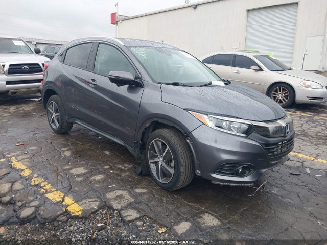 Salvage Honda HR-V Image