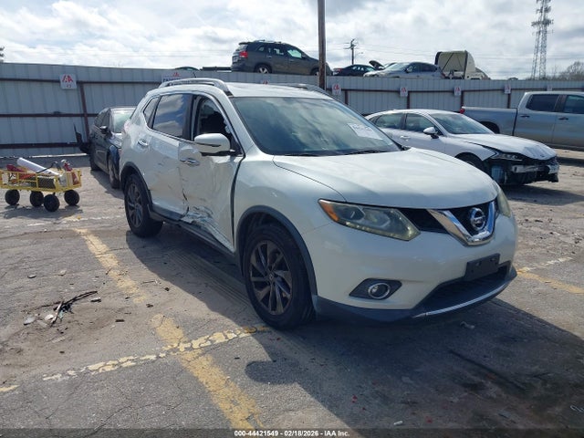 Salvage Nissan Rogue Image