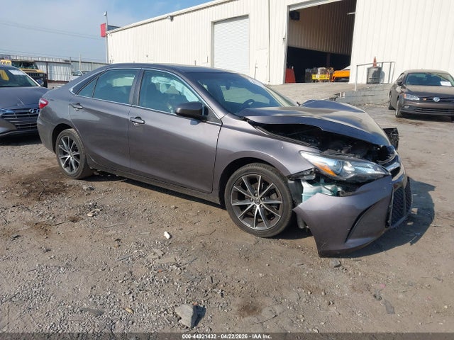 Salvage Toyota Camry Image