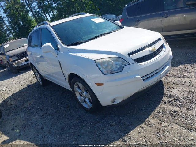 Salvage Chevrolet Captiva Image