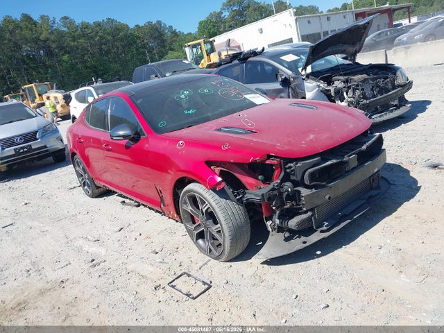 Salvage Kia Stinger Image