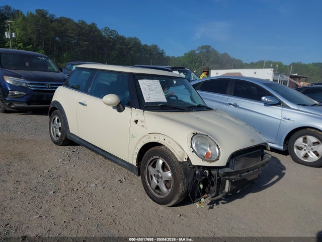Salvage MINI Cooper Image