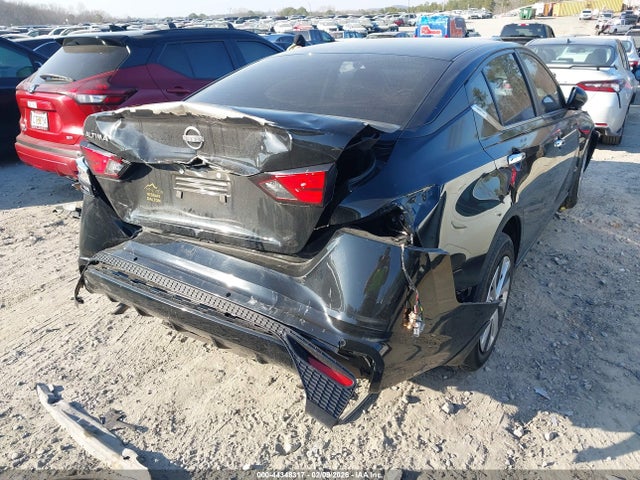 Nissan Altima S Fwd