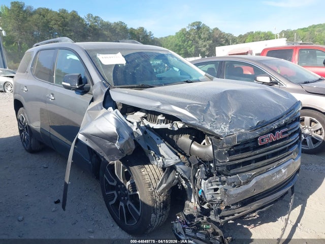 Salvage GMC Acadia Image