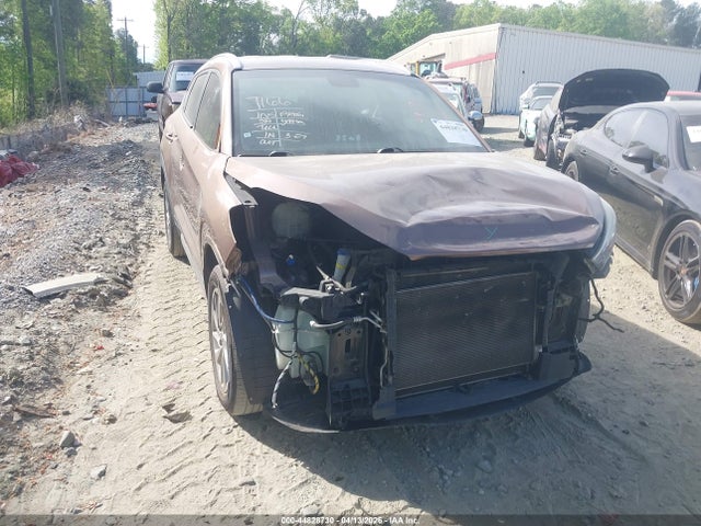 Salvage Hyundai TUCSON Image
