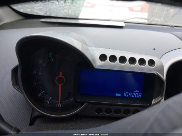 Chevrolet Sonic Ls Manual