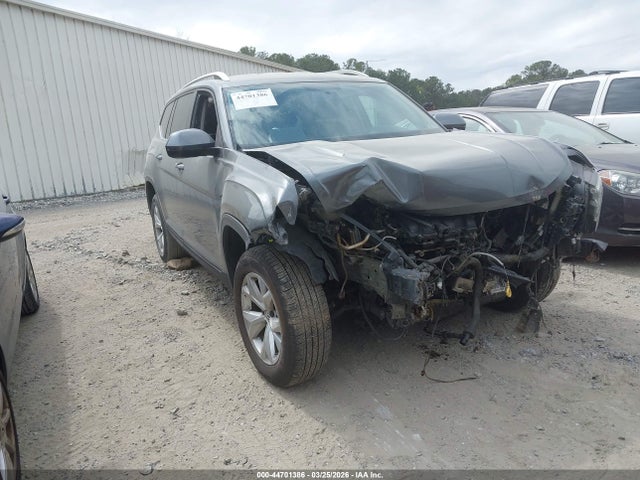 Salvage Volkswagen Atlas Image