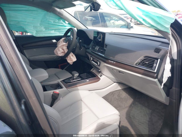 Audi Q5 Premium Plus 45 Tfsi S Line Quattro