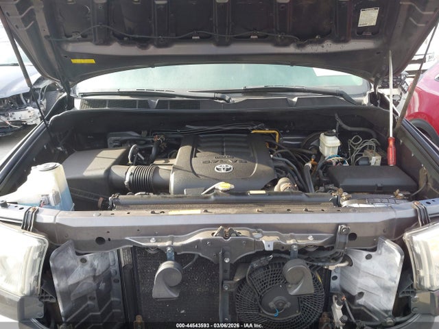 Toyota Sequoia Limited 5.7l V8