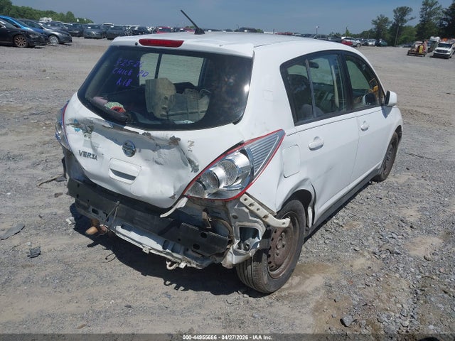 Nissan Versa 1.8s