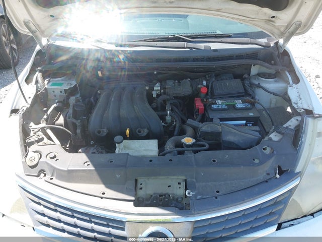 Nissan Versa 1.8s