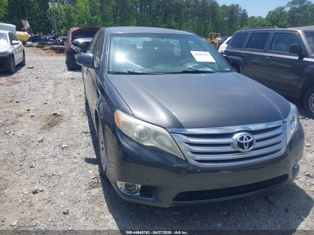 Salvage Toyota Avalon Image