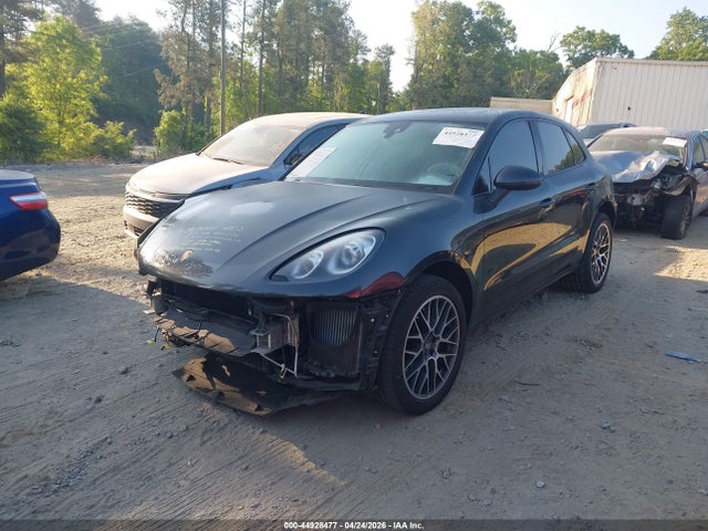 Porsche Macan S