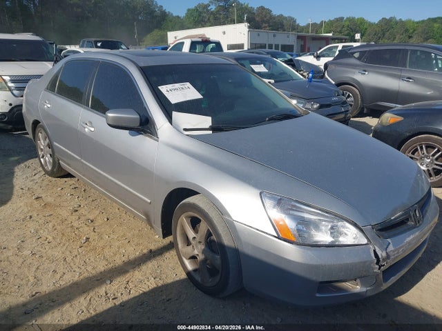 Salvage Honda Accord Image
