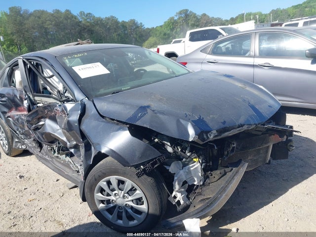 Salvage Kia Forte Image