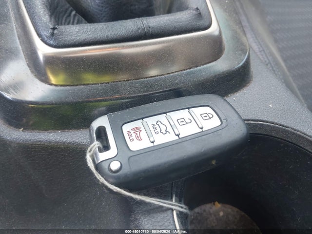 Hyundai Genesis 3.8 Track