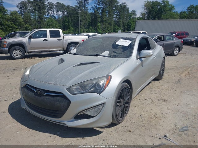 Hyundai Genesis 3.8 Track