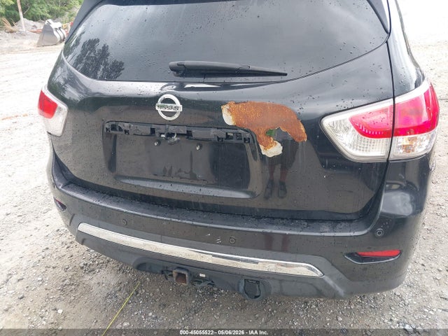 Nissan Pathfinder Sv