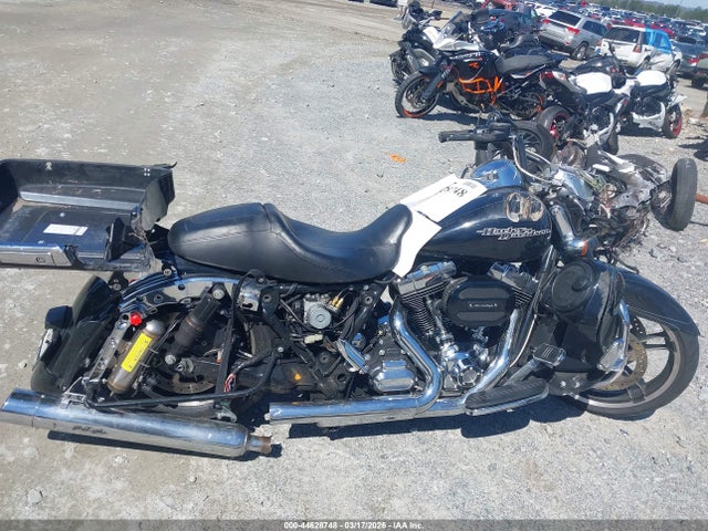 Harley-Davidson Flhxs Street Glide Special