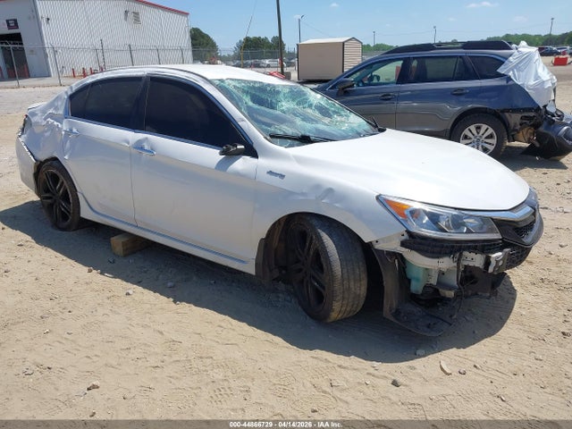 Salvage Honda Accord Image