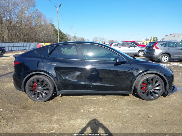 Tesla Model Y Performance Dual Motor All-wheel Drive
