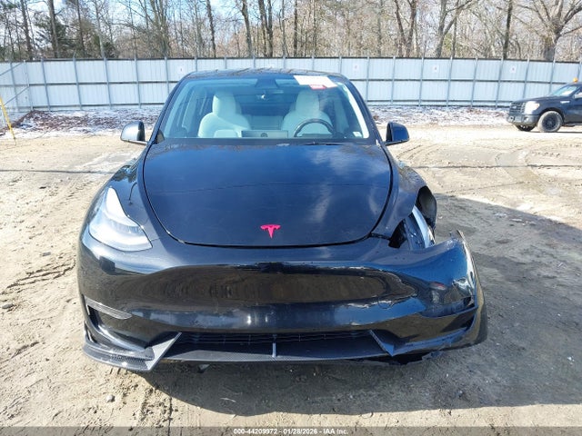 Tesla Model Y Performance Dual Motor All-wheel Drive