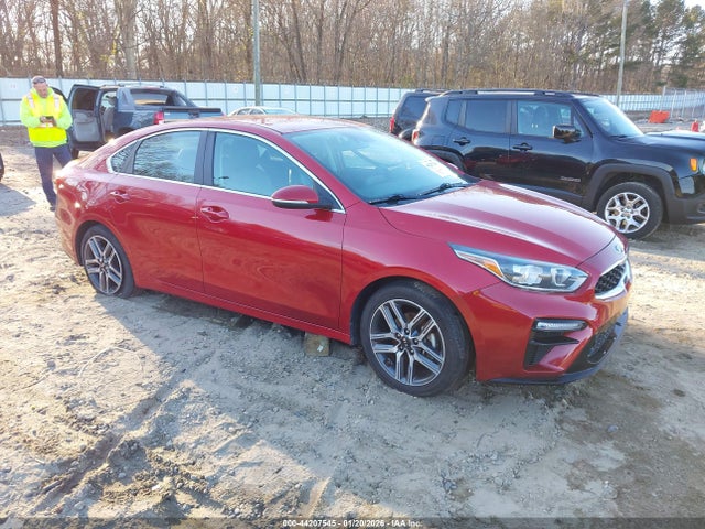 Salvage Kia Forte Image