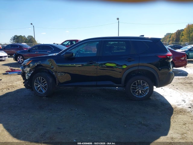Nissan Rogue S Intelligent Awd