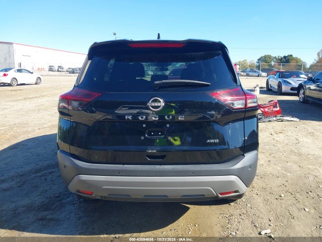 Nissan Rogue S Intelligent Awd