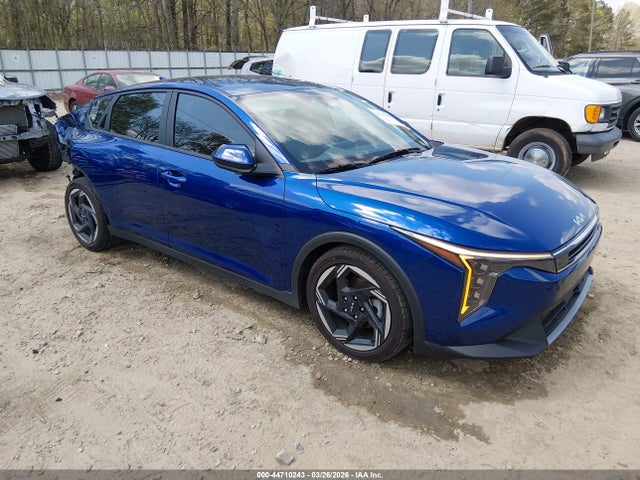 Salvage Kia K4 Image