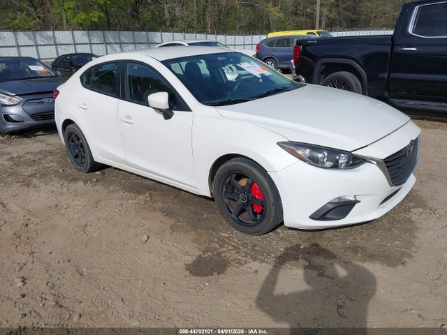 Salvage Mazda Mazda3 Image