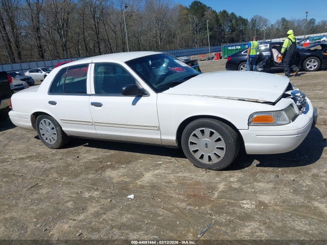 Ford Crown Victoria