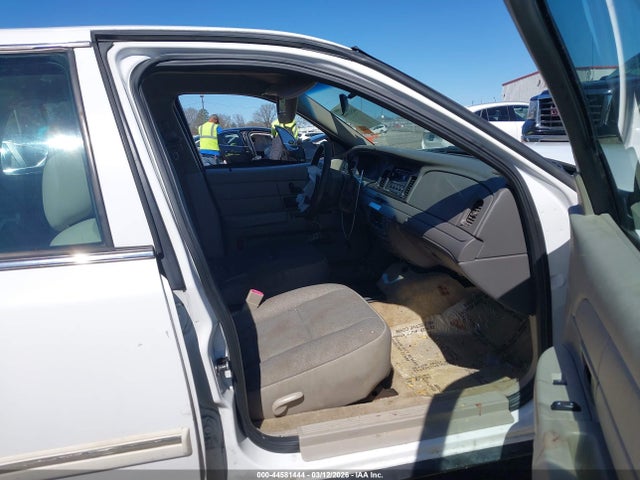 Ford Crown Victoria