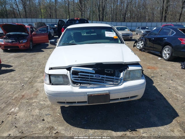 Ford Crown Victoria